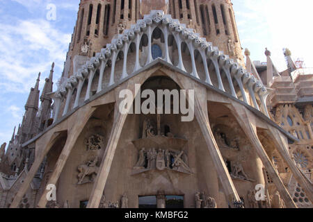 Façade de la Passion La Sagrada Familia Barcelone Espagne 2017 Banque D'Images