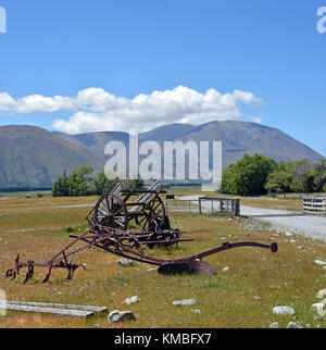 Ferme historique équipement à la station de la mésopotamie dans les Alpes du sud de la Nouvelle-Zélande. Banque D'Images