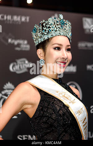 Krynica-Zdroj, Pologne - 02 décembre 2017: Nouvelle Miss supranationale 2017 Jenny Kim forme la Corée au cours de l'année Miss supranationale 2017 Beauté Pagenat Banque D'Images