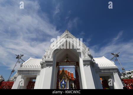 Bangkok, Bangkok, la Chine. 9Th jul 2017. Bangkok, Thaïlande-2017 :(usage éditorial seulement. la Chine).Le Wat Benchamabophit, également connu sous le nom de temple de marbre, est un temple bouddhiste (WAT) dans le district de Dusit Bangkok, Thaïlande. Également connu sous le nom de temple de marbre, c'est l'un des plus beaux temples de bangkok et une attraction touristique majeure. c'est typique du style de bangkok orné high gables, est-out des toits et élaborer de faîtage. crédit : l'Asie sipa/zuma/Alamy fil live news Banque D'Images