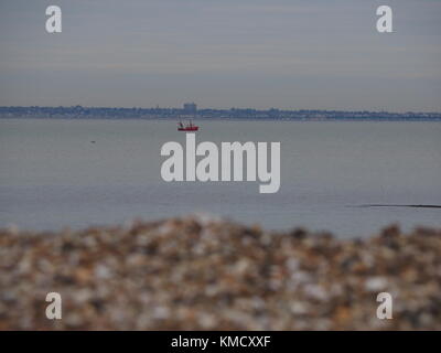 Sheerness, Kent, UK. 6e Dec 2017. Météo France : un ciel couvert matin à Sheerness. Credit : James Bell/Alamy Live News Banque D'Images