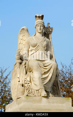 Paris, France. Jardin des Tuileries. Statue : la France Victorieuse, (Antoine François Gérard - 1809) Banque D'Images