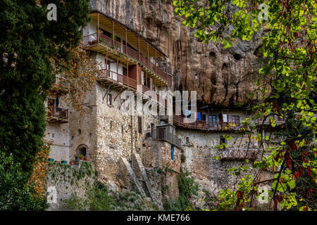 Le monastère de Timios Prodromos, l'un des plus anciens et des plus populaires monastères grecs orthodoxes du Péloponnèse, Grèce. Banque D'Images