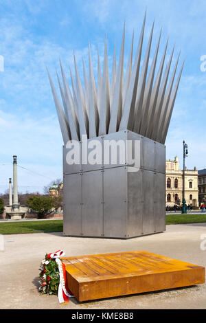 Mémorial à Jan Palach, ales embankment, vieille ville (UNESCO), Prague, République tchèque - (dům syna une dům matky, john hejduk) Banque D'Images