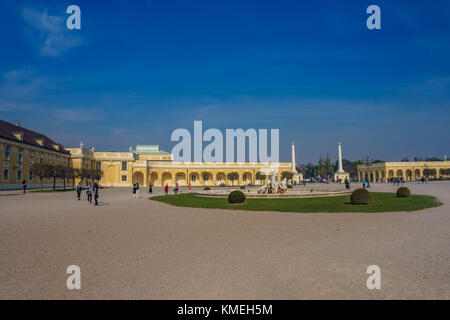 Zone entourée et jardins autour du célèbre Palais de Schönbrunn Vienne en Autriche, en Europe. Banque D'Images