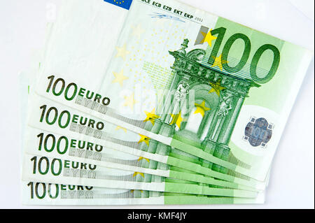 La devise de l'UE - une centaine d'euros (100 euros) © Wojciech Strozyk / Alamy Stock Photo Banque D'Images