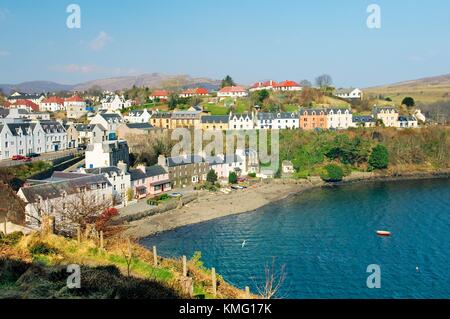 Le port de Portree sur l'île de Skye, Hébrides intérieures, Ecosse, Royaume-Uni Banque D'Images