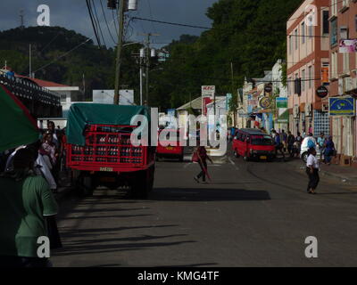 Scène de rue, Grenade, Îles du Vent, les Caraïbes orientales Banque D'Images