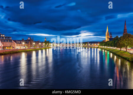 Greig Street Bridge au-dessus de la rivière Ness, Écosse Banque D'Images