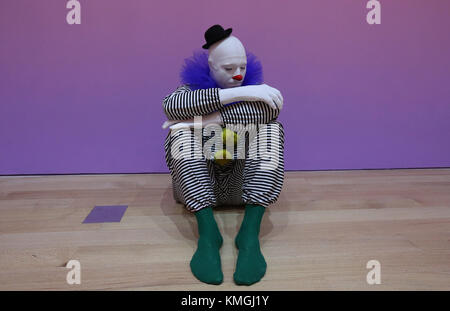 MIAMI BEACH, FLORIDE - Dec 05 : Sculpture installation intitulée 'vocabulaire de la Solitude' par Ugo Rondinone de Suisse sur la pièce à la Bass Museum dans le cadre d'Art Basel Miami Beach le mardi 05 décembre 2017 à Miami, États-Unis. (Photo par Sean Drakes/Alamy Live News) Banque D'Images