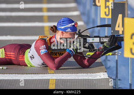 Le Lenzerheide, Suisse, le 9 décembre 2017, KAISHEVA Uliana (RUS) lors de l'IBU Cup Biathlon sprint 7,5 km femmes de Lenzerheide. © Rolf Simeon/proclamer/Alamy Live News Banque D'Images