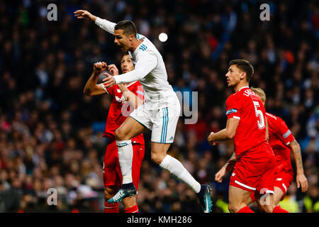 Madrid, Espagne. 9 Décembre, 2017. Cristiano Ronaldo dos Santos du Real Madrid. dans l'action. La Liga entre le Real Madrid vs Sevilla FC au Santiago Bernabeu à Madrid, Espagne, le 9 décembre 2017 . Más Información Gtres Crédit : Comuniación sur ligne, S.L./Alamy Live News Banque D'Images