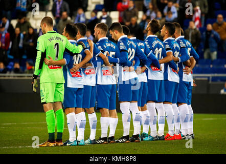 Barcelone, Espagne. Dec 11, 2017. minute de silence en mémoire de Juanjo Diaz pendant le match entre l'Espanyol v Girona FC, correspondant à Liga match, le 11 décembre 2017. Más Información Gtres Crédit : Comuniación sur ligne, S.L./Alamy Live News Banque D'Images