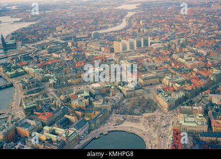 La ville intérieure de Stockholm (Stockholms innerstad) représente le cœur de la capitale, avec un mélange d'architecture historique et moderne. C'est une région dynamique avec une importance culturelle, politique et historique significative. Banque D'Images