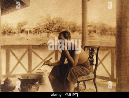 Une représentation traditionnelle de la cuisine Chulalongkorn, représentant le riche patrimoine culinaire de la Thaïlande sous le règne du roi Chulalongkorn (Rama V). Ce style reflète l'influence de la cuisine royale thaïlandaise et son importance culturelle. Banque D'Images