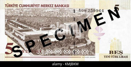 Le 5 YTL Arka est un billet de banque turc avec des illustrations et des inscriptions détaillées. Il fait partie de la monnaie émise par la Turquie, représentant une dénomination plus petite de la monnaie nationale, la lire turque. Banque D'Images