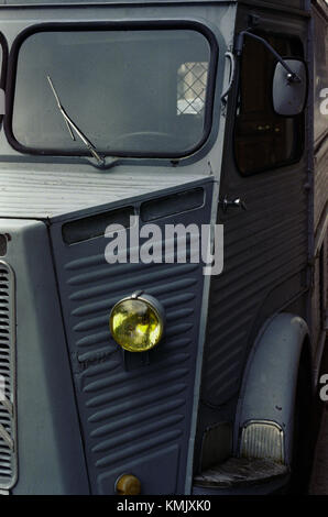 Citroën TYPE H VAN - CITROEN TYPE H - FOURGONNETTE CITROEN - FRENCH VINTAGE - PARIS LOCATION - JU 52 - ARGENT STYLE CONSTRUIT IMAGE © Frédéric Beaumont Banque D'Images