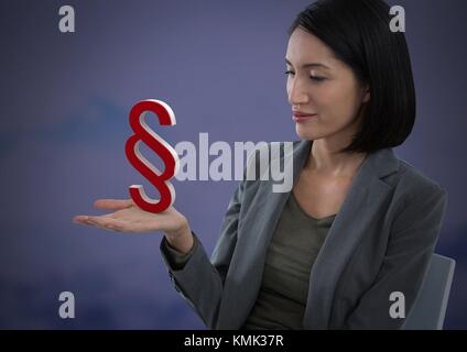 La Section de l'icône Symbole et Femme avec les mains paume ouverte et un arrière-plan sombre Banque D'Images