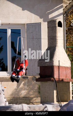 Barbecue et jardin dans Santa, Cazals, France Banque D'Images