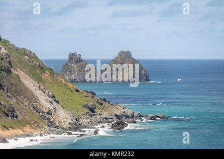 Morro Dois Irmãos - Fernando de Noronha, Pernambouc, Brésil Banque D'Images