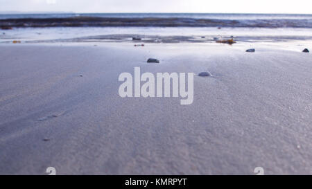 Claire froide winters day sur la plage Banque D'Images