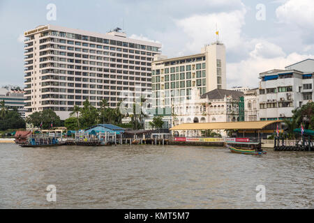 Bangkok, Thaïlande. Près de l'hotel Mandarin Oriental de la rivière Chao Phraya. Banque D'Images