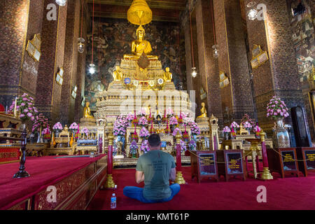 Bangkok, Thaïlande. Le Phra Ubosot (Coordination Hall) du complexe du temple Wat Pho. Banque D'Images