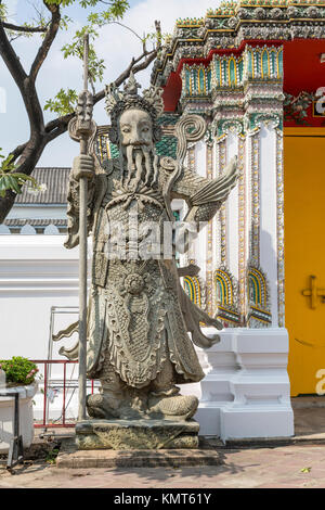 Bangkok, Thaïlande. Tuteur chinois Statue dans le Wat Pho (Bouddha couché) Temple complexe. Banque D'Images