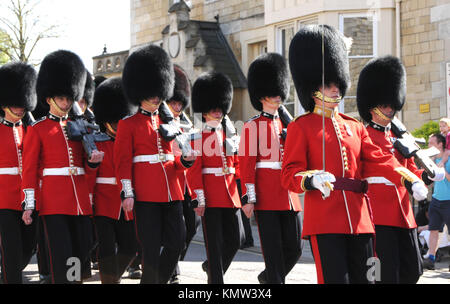 Une vue générale de l'atmosphère de la relève de la garde au château de Windsor le 7 avril 2011 à Windsor, près de Londres, Angleterre. Photo de Barry King/Alamy Stock Photo Banque D'Images