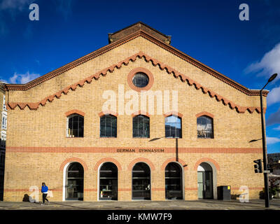 Gymnase allemand - le bâtiment historique près de la gare de Londres St Pancras a été construit 1864-65 pour la société allemande de gymnastique, maintenant un quartier chic bistro Banque D'Images