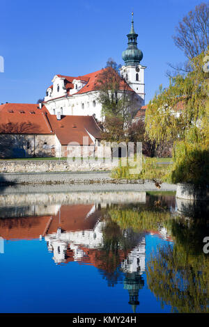 L'église baroque et le cloître de St Marketa et Vojtech, district de Brevnov, Prague, République Tchèque Banque D'Images