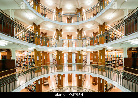 Helsinki, Finlande. Intérieur de la Bibliothèque Nationale de Finlande. Banque D'Images