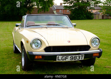 Fiat 124 Voiture Classique Banque D'Images