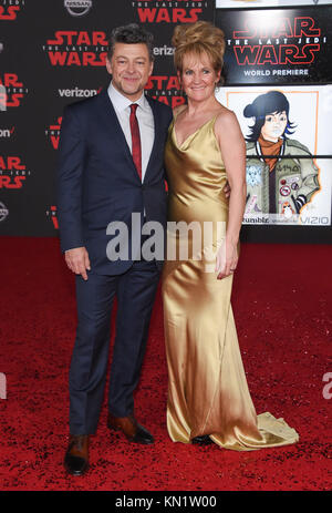 Los Angeles, Californie, USA. 9Th Mar, 2017. Andy Serkis et Lorraine Ashbourne arrive pour la première du film 'Star Wars : Le dernier des Jedi au Shrine Auditorium. Credit : Lisa O'Connor/ZUMA/Alamy Fil Live News Banque D'Images