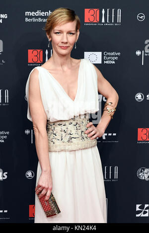 Berlin, Allemagne. 9Th Mar, 2017. L'actrice Sandra Hueller arrive pour la 30e European Film Awards 2017 à Berlin, Allemagne, le 9 décembre 2017. Credit : Maurizio Gambarini/dpa/Alamy Live News Banque D'Images