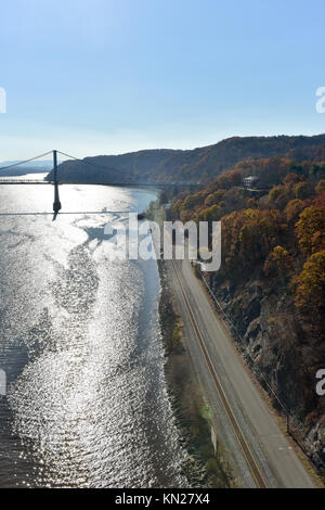 Mid-Hudson pont traversant la rivière Hudson à Poughkeepsie, New York Banque D'Images