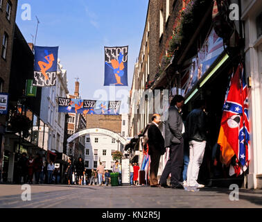 Carnaby Street, la célèbre attraction touristique à la mode, Soho, City of Westminster, London, England, United Kingdom Banque D'Images