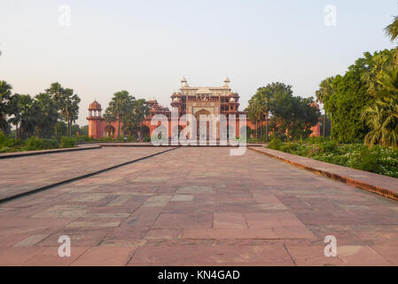 Tombeau d'Akbar, près de Sikandra à Agra, Uttar Pradesh, Inde du nord, l'Asie Banque D'Images