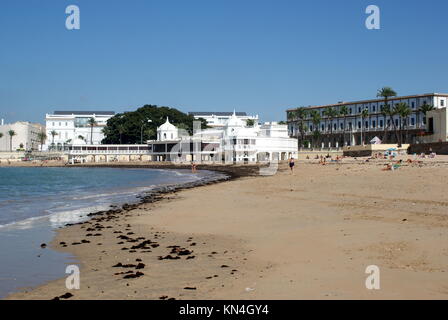 La plage de La Caleta, Cadix, Espagne Banque D'Images