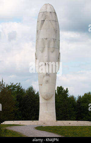 ST. HELENS: La sculpture de rêve de Jaume Plensa à St. Helens, Merseyside, Royaume-Uni Banque D'Images