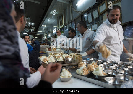 Salon de crème glacée à Bakdash, Souq Al-Hamidiyah, Damas Banque D'Images