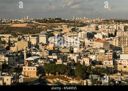 Vue sur la ville de Bethléem dans les territoires occupés de Cisjordanie, Palestine. Banque D'Images