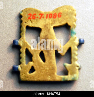 HEH amulet avec le nom d'Amenhotep III MET 26.7.1086 back.nk 554624 Banque D'Images