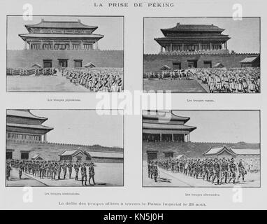 Boxer rébellion 1900, défilé militaire au Palais impérial de Beijing, photo du journal hebdomadaire français l'Illustration, 3 novembre 1900 Banque D'Images