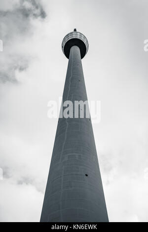 Tour de télévision Fernsehturm Stuttgart Allemagne affichage monochrome Paysage Architecture Bâtiment Banque D'Images