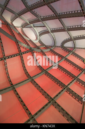 Rome, Italie - Le nouveau centre de congrès à Rome dans le quartier EUR, conçu par l'architecte Fuksas, appelé La Nuvola. Banque D'Images