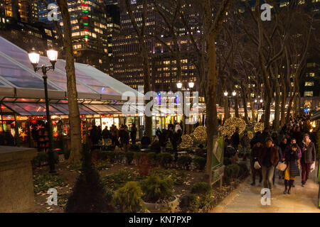 Village d'hiver de la Bank of America au Bryant Park, New York City, USA Banque D'Images