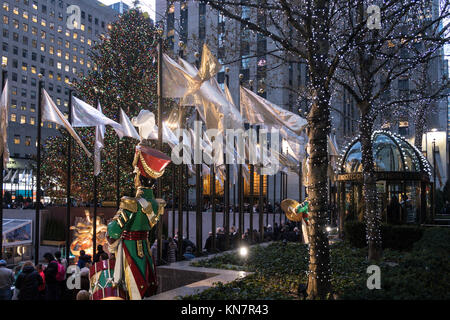 Le Centre Rockefeller décorée pour les fêtes, NYC, USA Banque D'Images