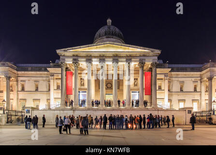 London, NOV 13 : vue de la nuit de la célèbre la Galerie nationale le Nov 13, 2015 à Londres, Royaume-Uni Banque D'Images