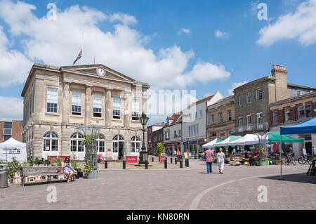 16th Century Andover Guildhall, High Street, Andover, Hampshire, Angleterre, Royaume-Uni Banque D'Images